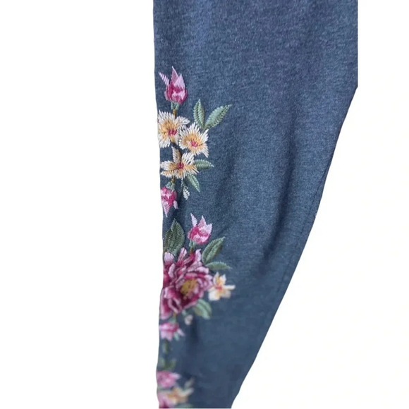 Johnny Was embroidered leggings grey size xs - Picture 3 of 6